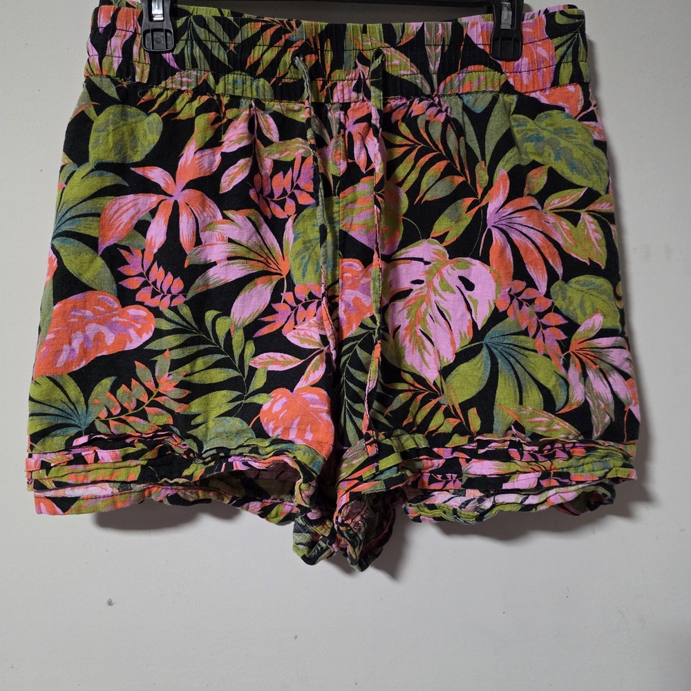 Terra & Sky Black Tropical Floral High Waist Shorts - Pink & Green